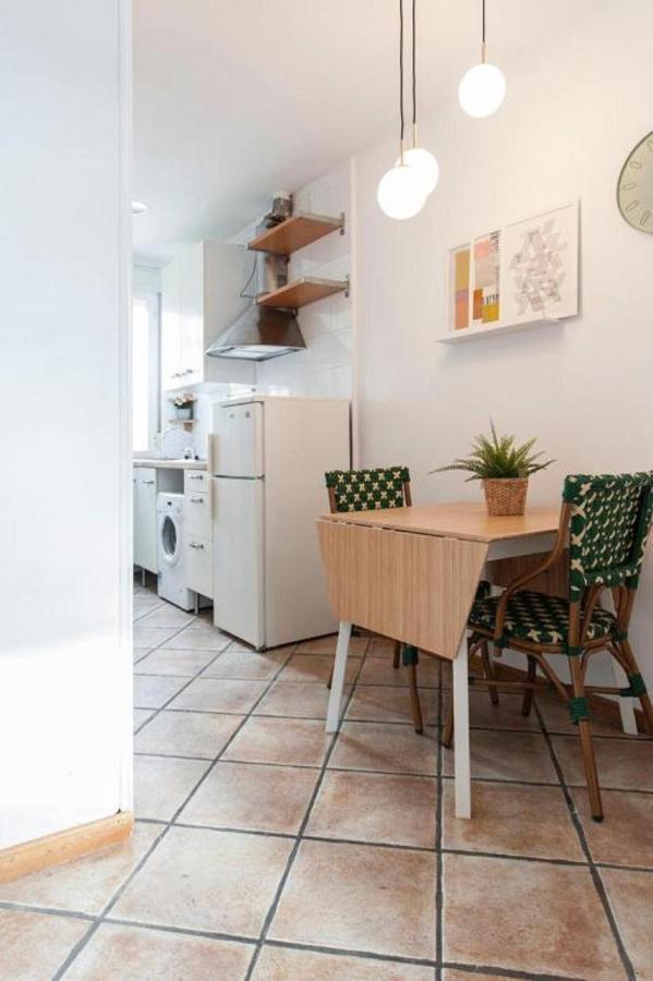Guernica III Apartment Мадрид Екстериор снимка