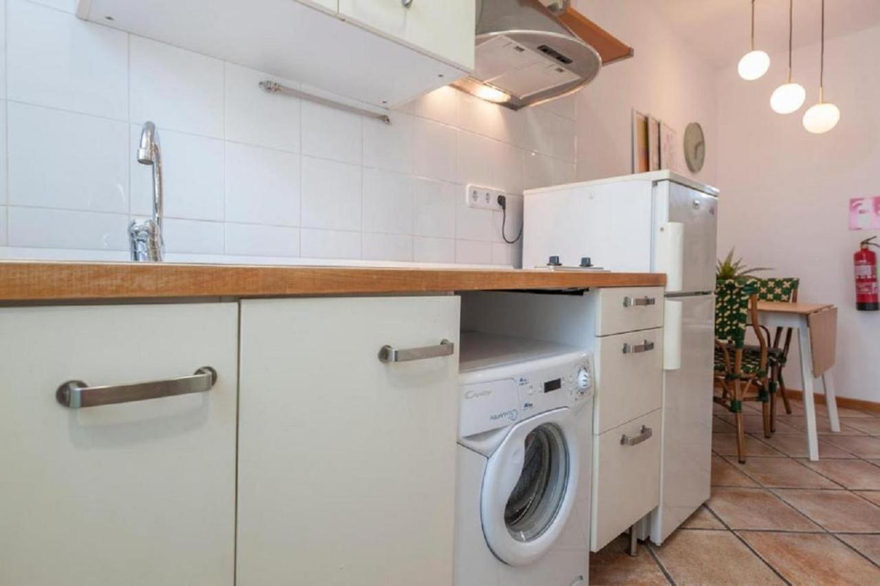 Guernica III Apartment Мадрид Екстериор снимка